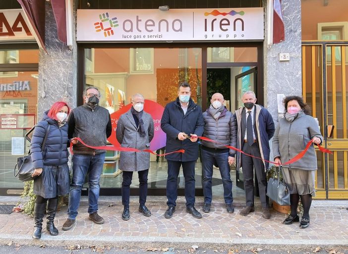 Atena Trading apre uno sportello smart a Borgosesia Atena Trading apre uno sportello smart a Borgosesia