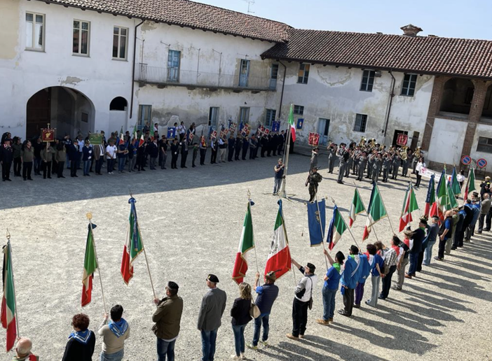 Orgogliosamente eredi dei nostri avi Orgogliosamente eredi dei nostri avi