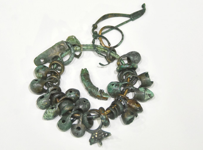 C'è una necropoli che restituisce tesori (esposti a Torino)