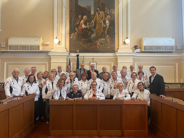 Accolti in Comune i 50&Più terzi classificati alle Olimpiadi delle terza età. Accolti in Comune i 50&Più terzi classificati alle Olimpiadi delle terza età.