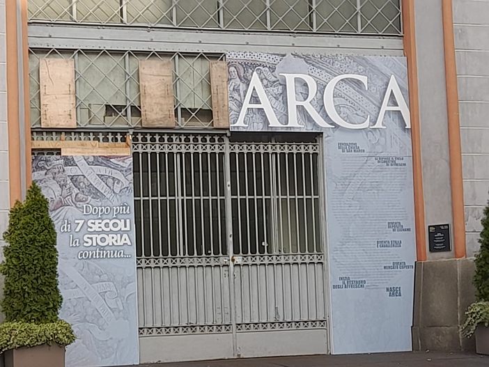 «Arca, insegna a pezzi e dimenticata» «Arca, insegna a pezzi e dimenticata»
