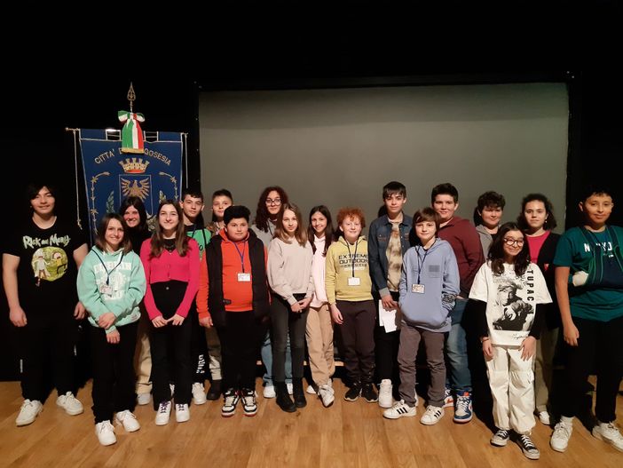 Borgosesia, si insedia il Consiglio comunale dei Ragazzi