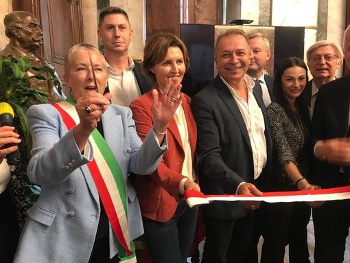 "Buona Fiera del Marrone a tutti!": la sindaca di Cuneo inaugura l'edizione numero 23 (Foto)