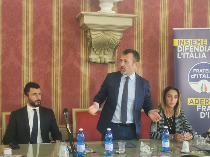 «Vercelli ha un'occasione storica»: Fratelli d'Italia lancia le candidature di Delmastro e Pozzolo