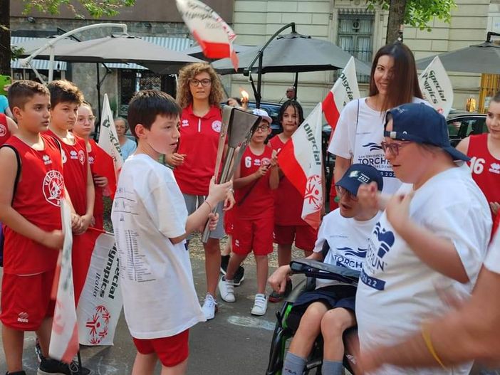 Torch Run arriva in piazza Cavour: pomeriggio di festa, sport e inclusione - foto