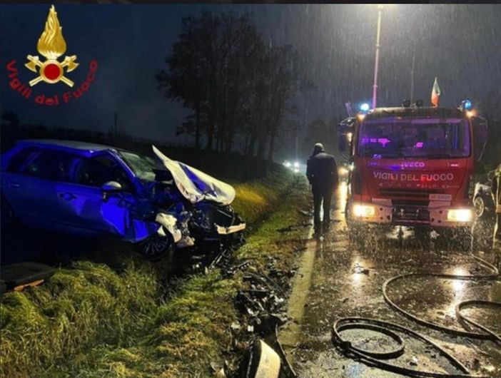 Dramma in provincia di Asti: bimbo di un anno e mezzo muore in un incidente stradale