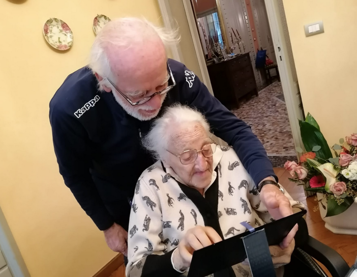 Vercelli dice addio a Lidia Tesio, mamma dell'ex sindaco Bagnasco. Aveva 101 anni Vercelli dice addio a Lidia Tesio, mamma dell'ex sindaco Bagnasco. Aveva 101 anni