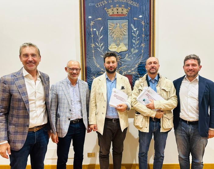 Ospedale di Borgosesia\2 Bonaccio: «Un piano di rilacio serio. Ecco tutte le scadenze per il potenziamento dei servizi» Ospedale di Borgosesia\2 Bonaccio: «Un piano di rilacio serio. Ecco tutte le scadenze per il potenziamento dei servizi»