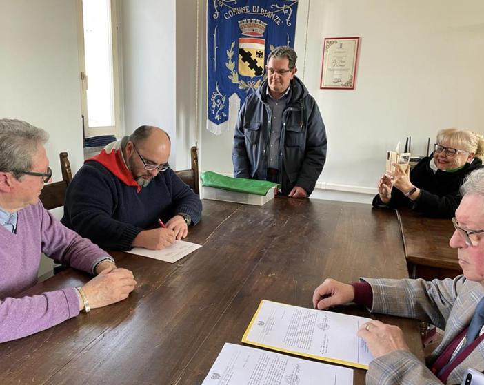 Anni fa un bambino partecipava emozionato alle Cerimonie dei Reduci di guerra... Erano i suoi eroi.