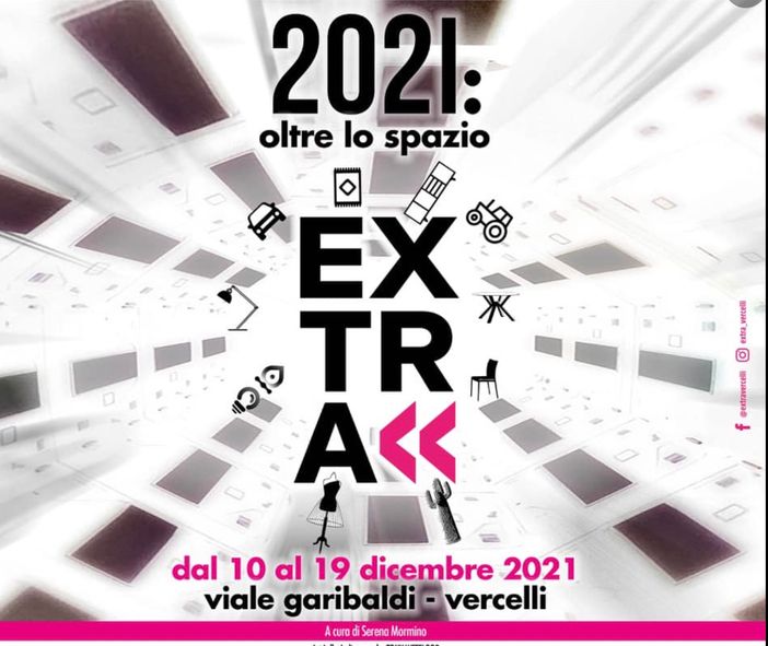 La locandina di Extra La locandina di Extra