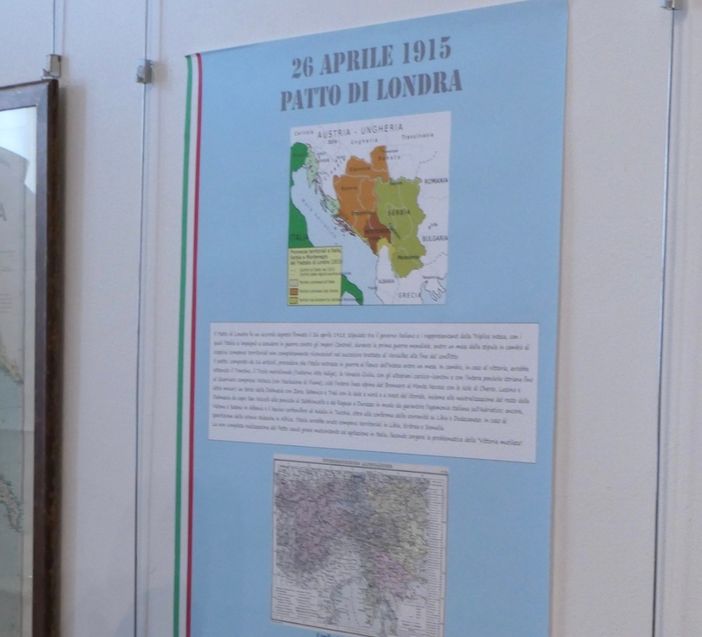 Foibe, una mostra al Foyer del Dugentesco Foibe, una mostra al Foyer del Dugentesco