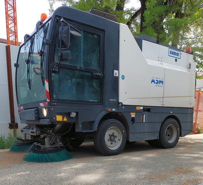 Pulizia strade in piazza Mazzini: i divieti di sosta Pulizia strade in piazza Mazzini: i divieti di sosta