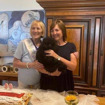 Morta la madre di Renata Polverini, l'addio social: "Resta il suo grande amore" Morta la madre di Renata Polverini, l'addio social: "Resta il suo grande amore"