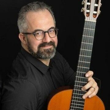 "Il legno che canta": concerto di Christian Saggese