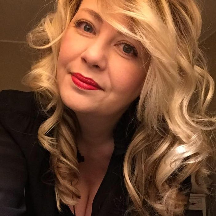 «Grazie per la tenerezza con il quale avete onorato la nostra Simona» «Grazie per la tenerezza con il quale avete onorato la nostra Simona»