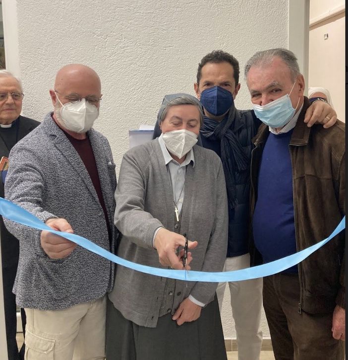 da sin. monsignor Cavallone, Zella, suor Maria Silvia Dattrino, Daneo e Bobba da sin. monsignor Cavallone, Zella, suor Maria Silvia Dattrino, Daneo e Bobba