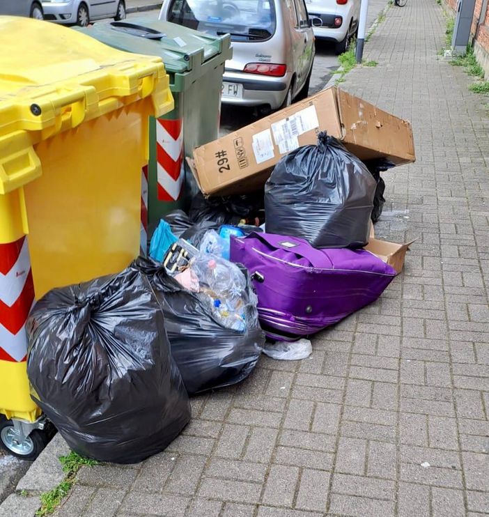 Altre multe per i rifiuti abbandonati Altre multe per i rifiuti abbandonati