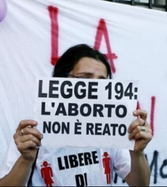 Femminismo e Altre Liberazioni: «Dal Comune nuovo attacco al diritto all'aborto» Femminismo e Altre Liberazioni: «Dal Comune nuovo attacco al diritto all'aborto»