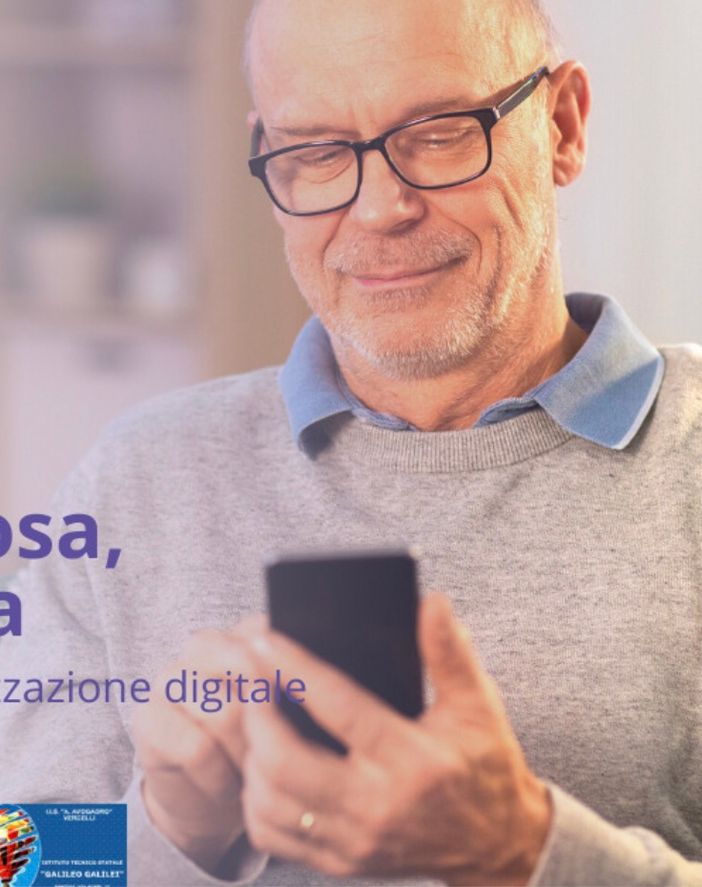 Smartphone per la terza età: tre incontri a Santhià Smartphone per la terza età: tre incontri a Santhià