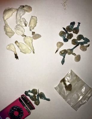 Nascondeva 21 dosi di ecstasy: arrestato un 21enne