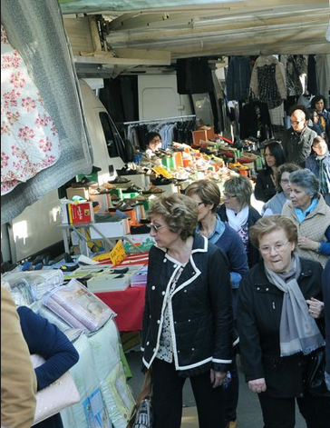 A rischio il lavoro di migliaia di ambulanti A rischio il lavoro di migliaia di ambulanti