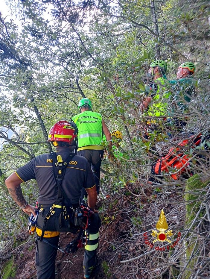 Cercatore funghi ferito sopra Piode: interviene l'elisoccorso Cercatore funghi ferito sopra Piode: interviene l'elisoccorso