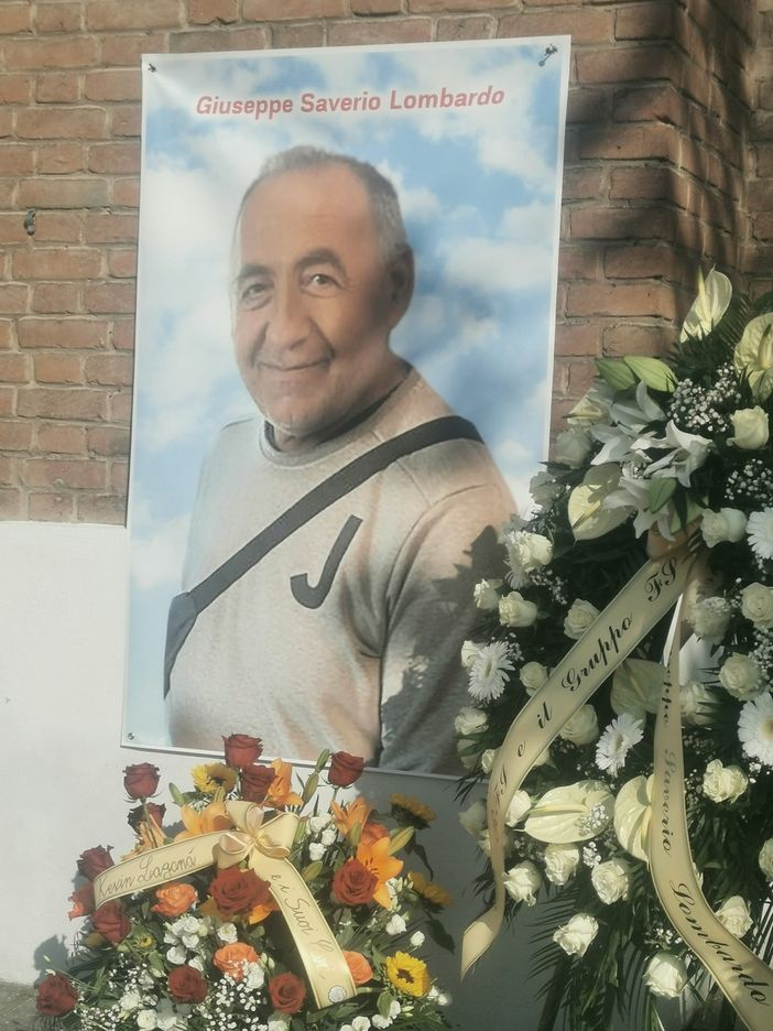 «Addio Giuseppe, guerriero dal volto buono»: all'Isola le esequie di Lombardo, morto a Brandizzo «Addio Giuseppe, guerriero dal volto buono»: all'Isola le esequie di Lombardo, morto a Brandizzo