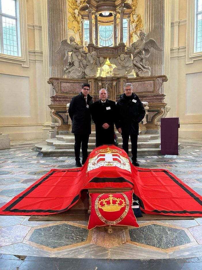 L'impresa Valeriano al funerale di Vittorio Emanuele di Savoia L'impresa Valeriano al funerale di Vittorio Emanuele di Savoia