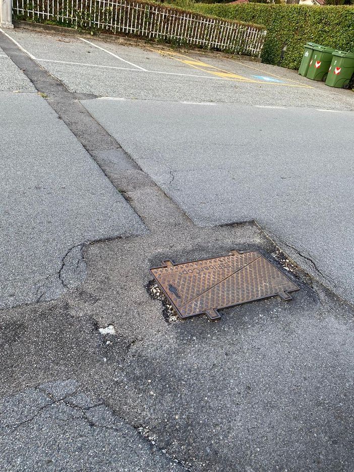 Fibra ottica, Borgosesia dice stop a nuovi scavi: «Inaccettabili i tempi dei ripristini» Fibra ottica, Borgosesia dice stop a nuovi scavi: «Inaccettabili i tempi dei ripristini»