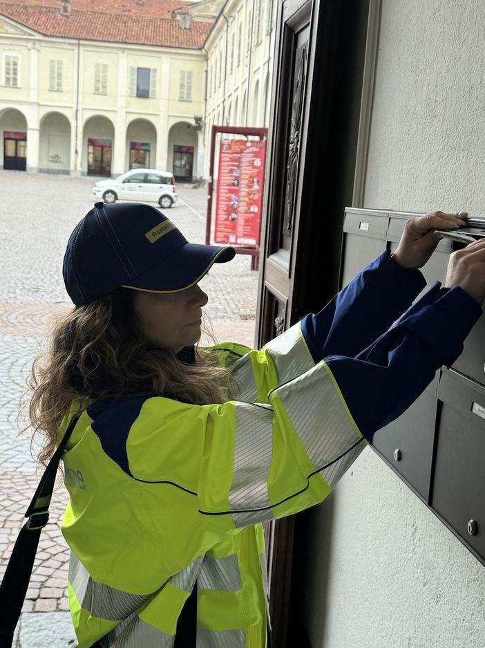 Poste, in crescita la consegna dei pacchi: Vercelli al primo posto in Piemonte