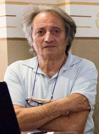 Borgosesia dice addio a Edoardo Ghelma, fotografo e segretario del circolo Dem Borgosesia dice addio a Edoardo Ghelma, fotografo e segretario del circolo Dem