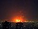 Iran attacca ancora Paesi arabi. Israele colpisce il petrolio, Trump apre all'invasione