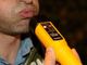 Positivo all'alcoltest: via patente e auto
