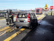 Auto in fiamme sulla Torino - Milano