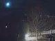 Luce di colore blu nei cieli della Valle Elvo, forse una meteora VIDEO