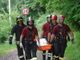 Le squadre di soccorso all'opera (da NewsBiella.it)