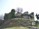 I ruderi del castello di San Lorenzo sulla collina di Gattinara