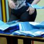 Sondaggio politico, Fratelli d'Italia cresce e allunga. Vannacci non si ferma