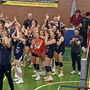 Gran festa dopo la vittoria che ha sancito la promozione in B