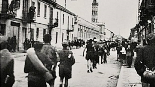 Un'immagine dell'arrivo dei partigiani a Vercelli