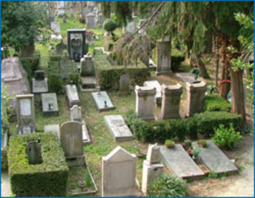 Apre il cimitero ebraico di corso Randaccio