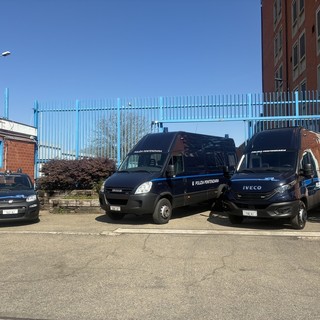 Undici ore su un tetto, minacciando di gettarsi nel vuoto: tensione in carcere