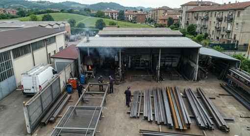 Chi chiamare se la serratura della porta è bloccata: Il fabbro della Carpenteria metallica