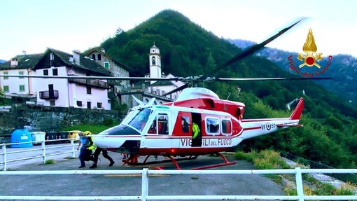 In difficoltà sui sentieri della Valsesia: recuperato dall'elicottero
