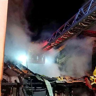 Incendio in una casa di Scopello: una persona ferita - foto