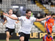 Pagliari esulta dopo il gol (foto Devecchi)