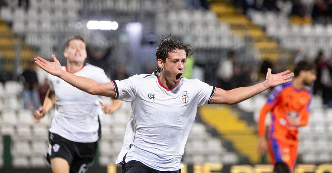 Pagliari esulta dopo il gol (foto Devecchi) Pagliari esulta dopo il gol (foto Devecchi)
