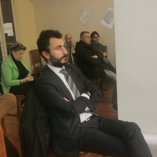 Pozzolo: «Attaccano Corsaro per il suo lavoro di avvocato: brutto modo di far politica»