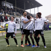 La squadra esulta dopo il gol (f. Devecchi) La squadra esulta dopo il gol (f. Devecchi)