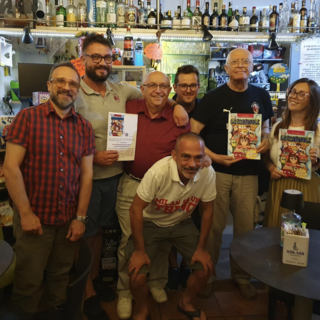 Luciano Zanera, Mirko Calaiò e Mirco Caruso del Club Vercellese; Luigi Ritegni, Genny Bionda e Roberto Bertocchi del Club Trinese, con Giuseppe Ferraris Segretario di Liberi di Scegliere Odv.